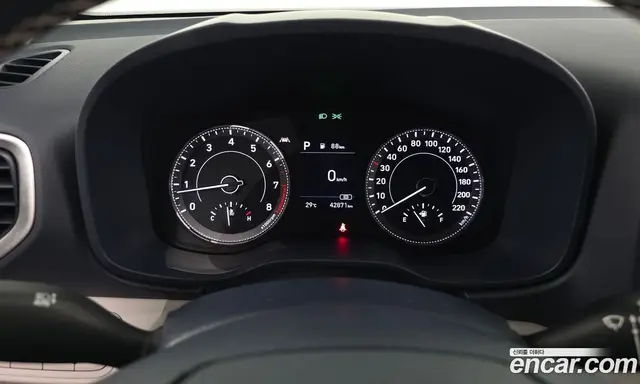 Hyundai Venue 2021 1.6 автомат (гидро), миниатюра 11