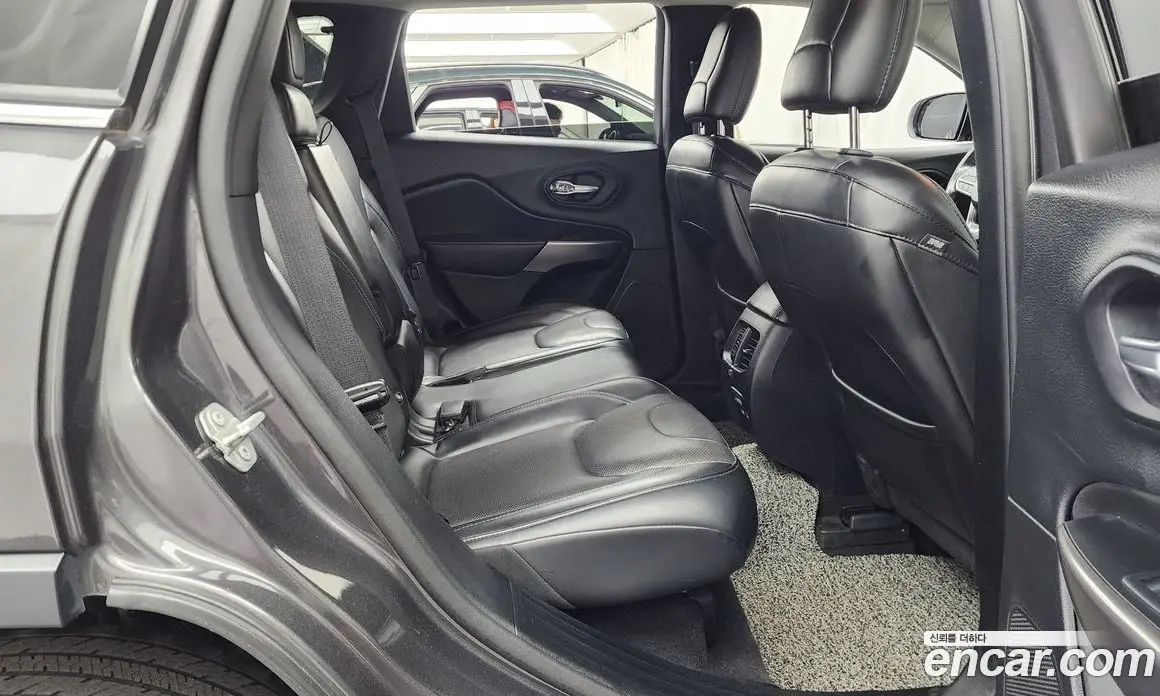 Jeep Cherokee 2020 2.4 автомат (гидро), фото 18