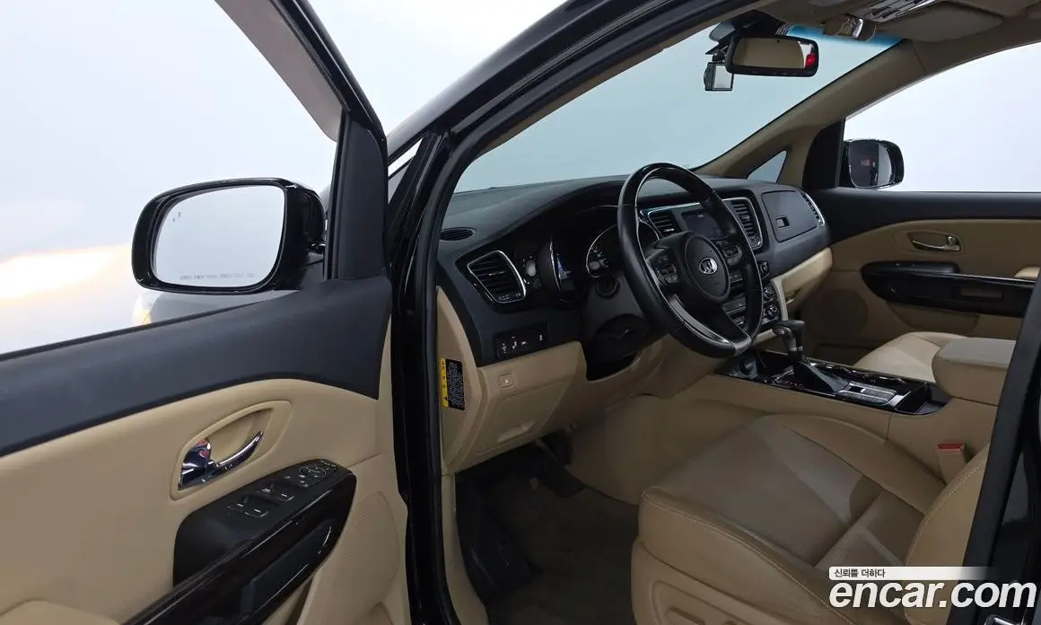 Kia Carnival 2020 2.2 автомат (гидро), фото 13