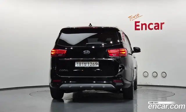 Kia Carnival 2020 2.2 автомат (гидро), миниатюра 4
