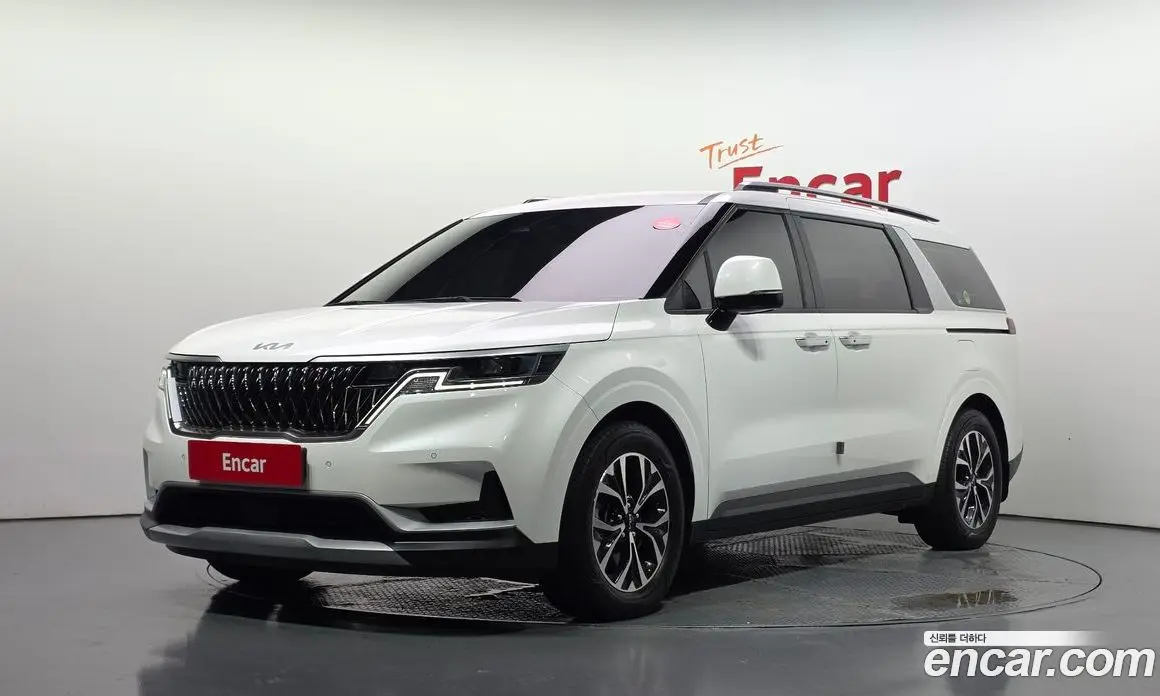 Kia Carnival 2022 3.5 автомат (гидро), фото 1 Kia Carnival 2022 3.5 автомат (гидро), фото 1