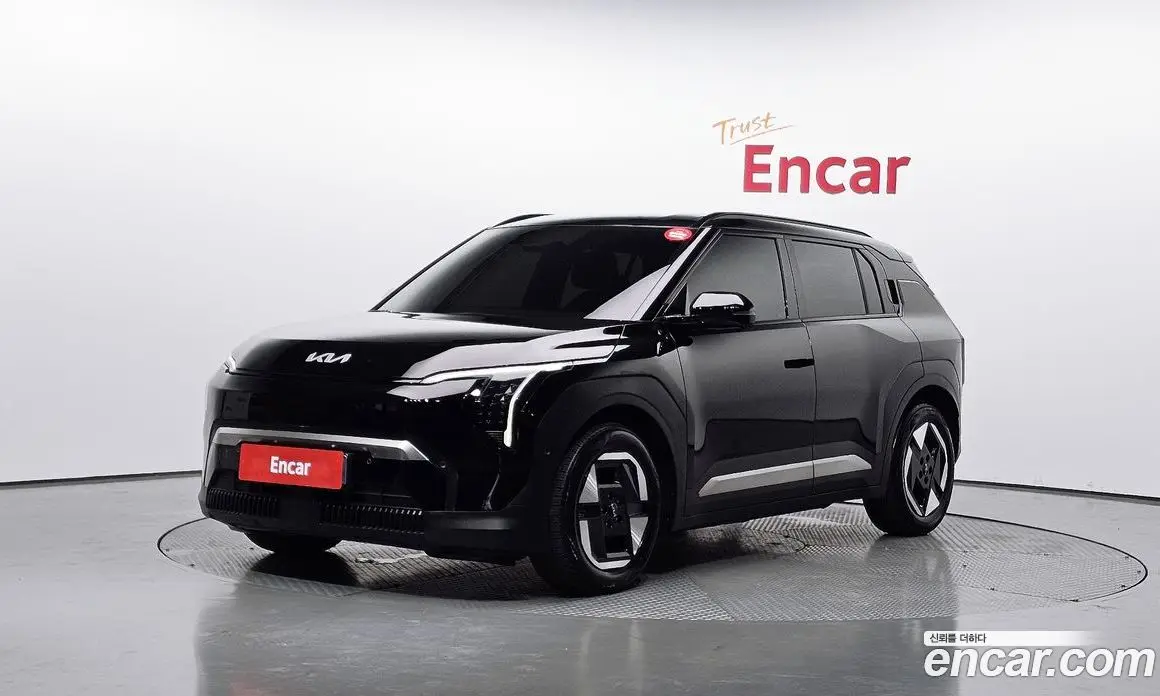 Kia EV3 2024 0.2 автомат (гидро), фото 1 Kia EV3 2024 0.2 автомат (гидро), фото 1