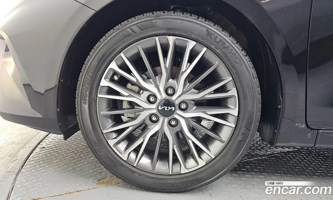 Kia K3 2024 1.6 автомат (гидро), фото 5 Kia K3 2024 1.6 автомат (гидро), фото 5