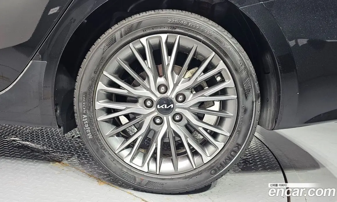 Kia K3 2024 1.6 автомат (гидро), фото 7 Kia K3 2024 1.6 автомат (гидро), фото 7
