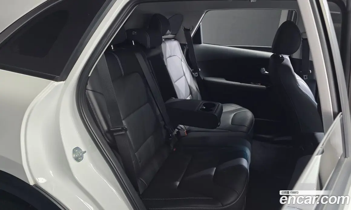 Kia Niro 2021 0.2 автомат (гидро), фото 18 Kia Niro 2021 0.2 автомат (гидро), фото 18