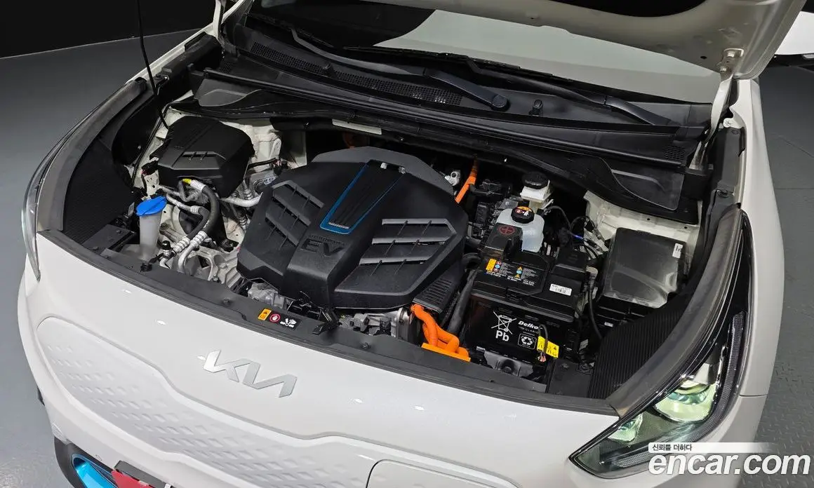 Kia Niro 2021 0.2 автомат (гидро), фото 6 Kia Niro 2021 0.2 автомат (гидро), фото 6