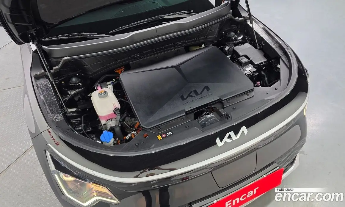 Kia Niro 2023 0.2 автомат (гидро), фото 5 Kia Niro 2023 0.2 автомат (гидро), фото 5