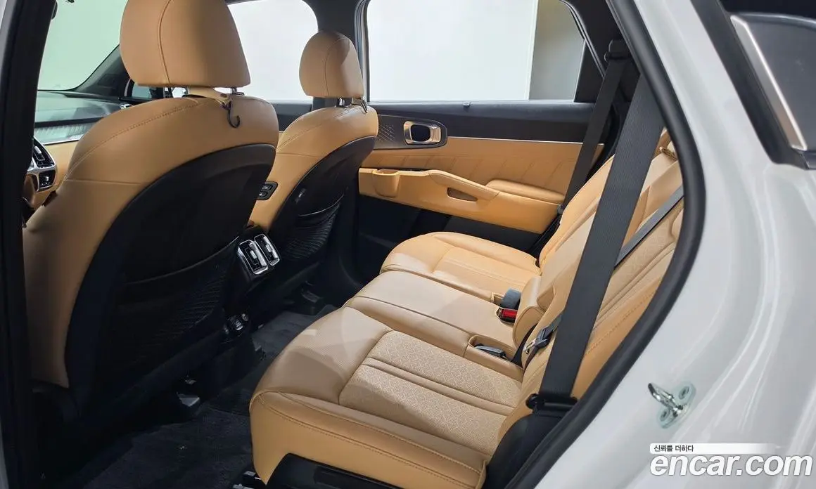 Kia Sorento 2022 2.2 автомат (гидро), фото 17