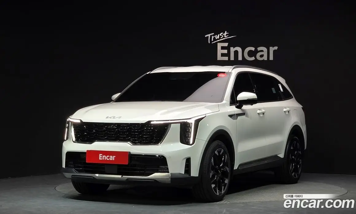Kia Sorento 2023 2.5 автомат (гидро), фото 1
