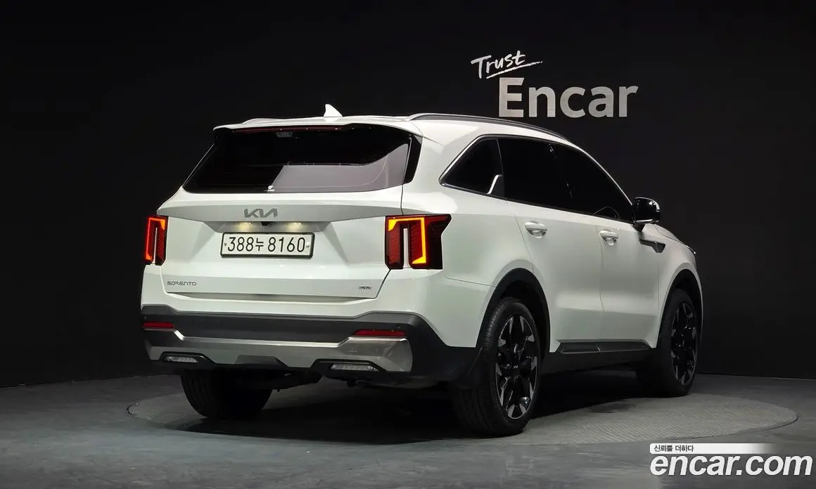 Kia Sorento 2023 2.5 автомат (гидро), фото 2