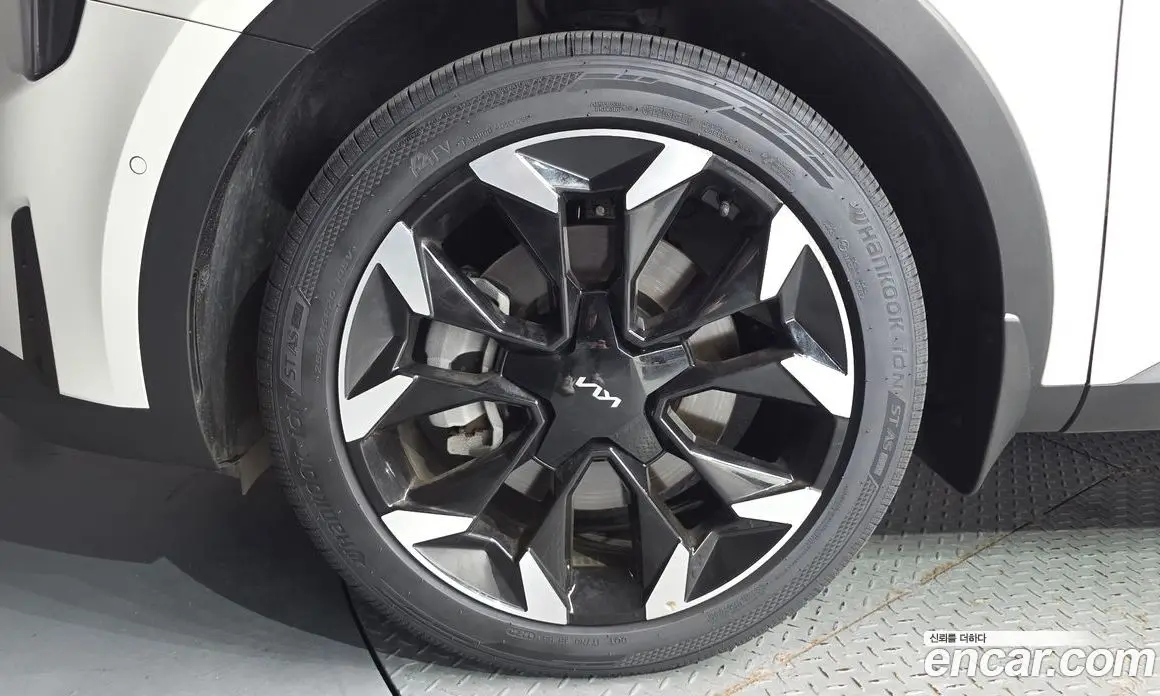 Kia Sorento 2023 2.5 автомат (гидро), фото 5