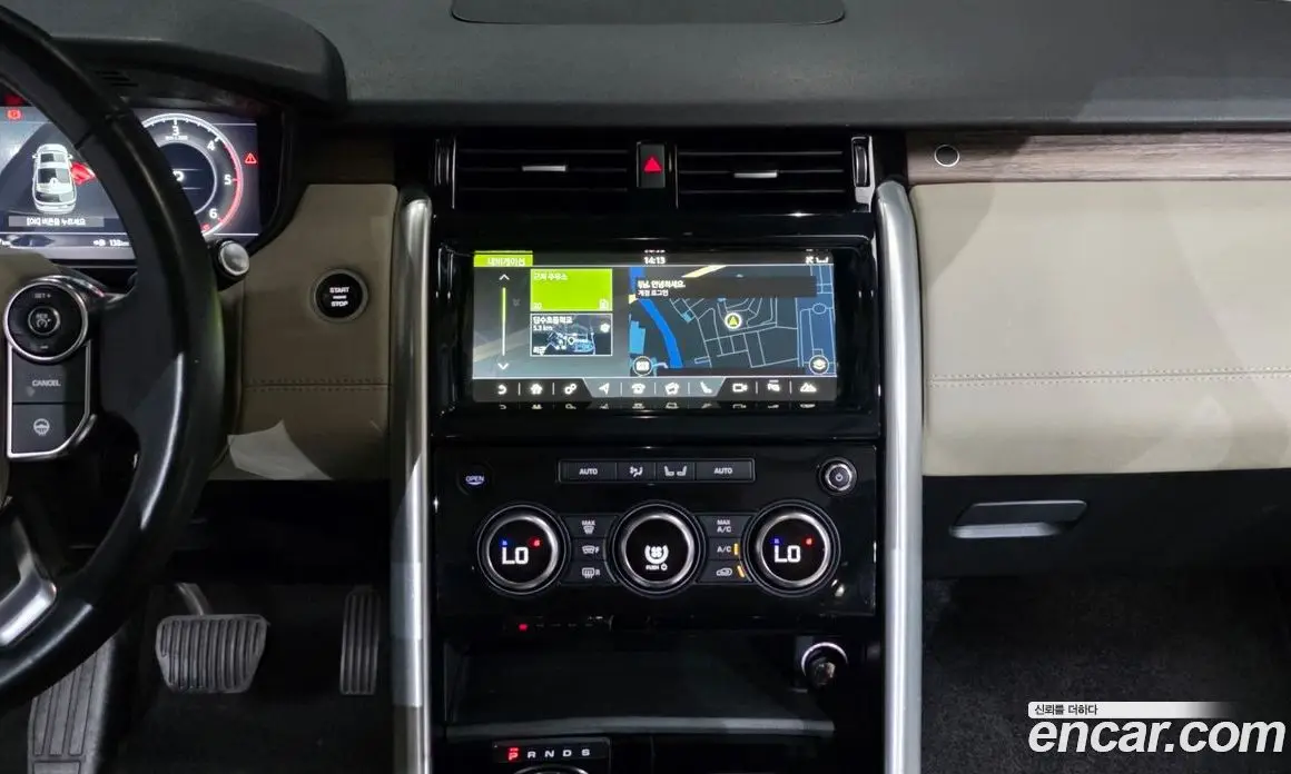 Land Rover Discovery 2018 3.0 автомат (гидро), фото 20