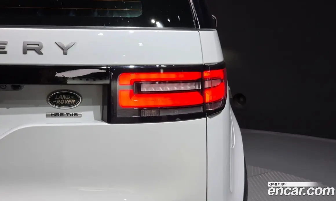 Land Rover Discovery 2018 3.0 автомат (гидро), фото 9