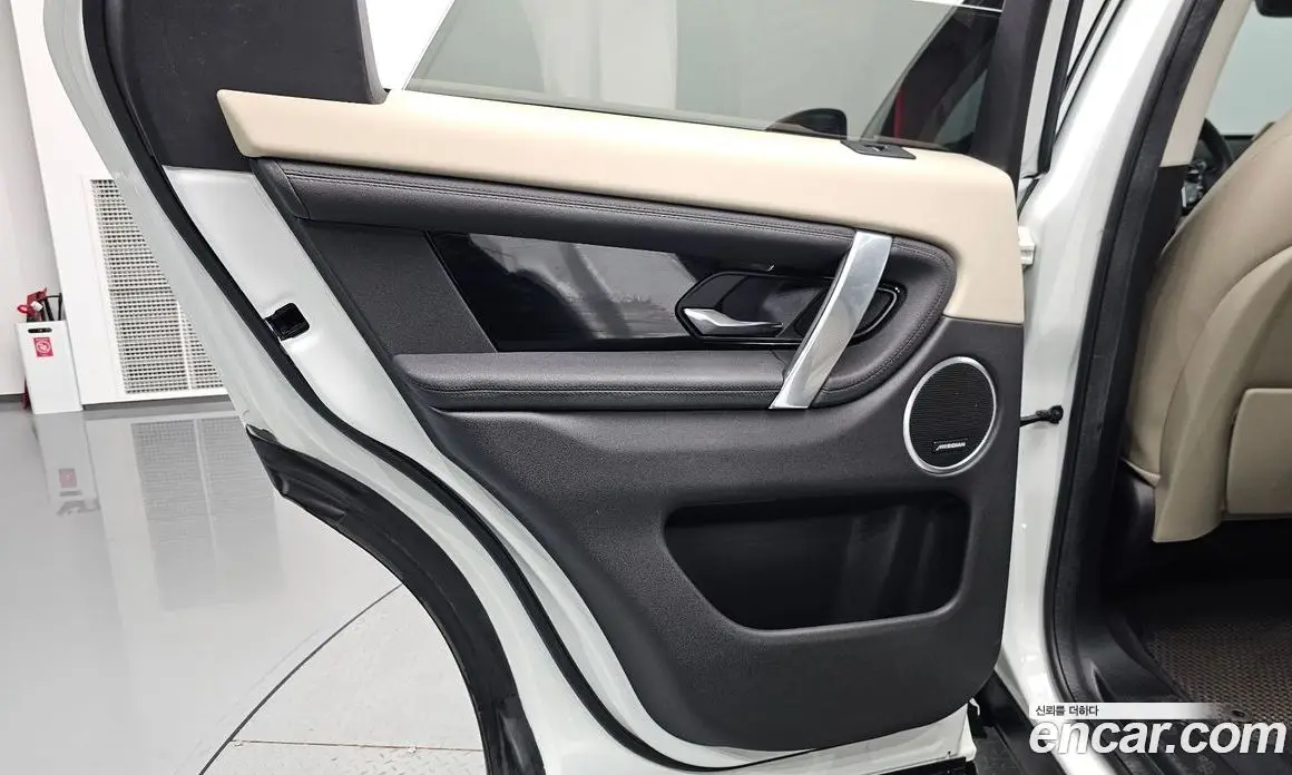 Land Rover Discovery Sport 2020 2.0 автомат (гидро), фото 14
