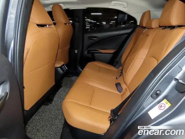 Lexus UX 2019 2.0 автомат (гидро), миниатюра 7