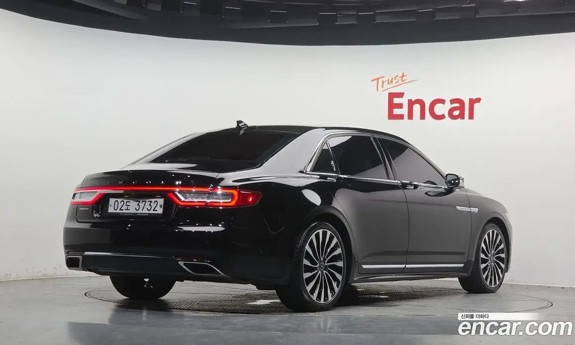 Lincoln Continental 2018 3.0 автомат (гидро), фото 1 Lincoln Continental 2018 3.0 автомат (гидро), фото 1