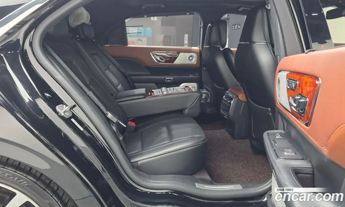 Lincoln Continental 2018 3.0 автомат (гидро), фото 17 Lincoln Continental 2018 3.0 автомат (гидро), фото 17