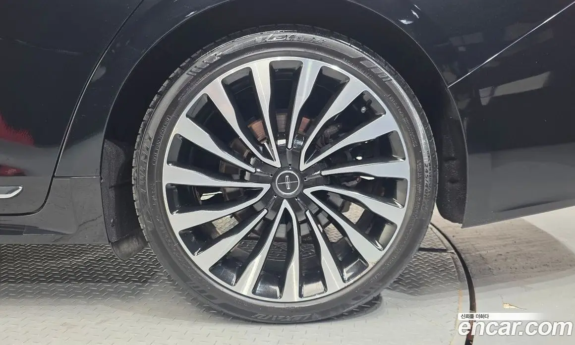 Lincoln Continental 2018 3.0 автомат (гидро), фото 6 Lincoln Continental 2018 3.0 автомат (гидро), фото 6