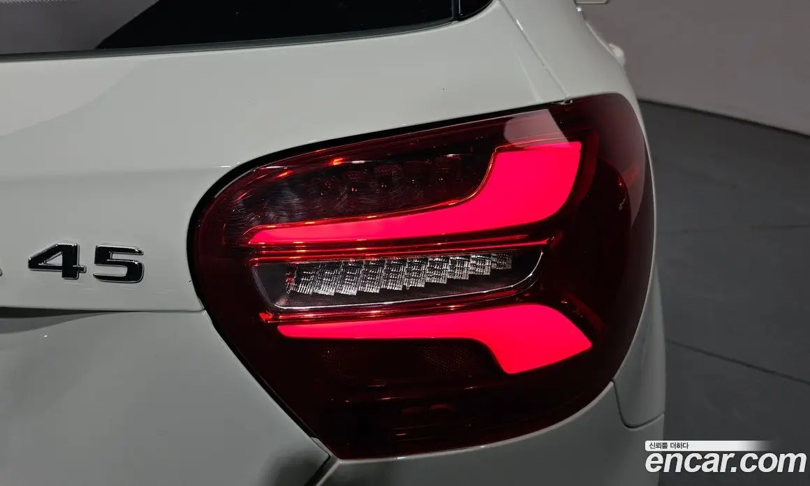 Mercedes-Benz A-Class 2017 2.0 автомат (гидро), фото 8 Mercedes-Benz A-Class 2017 2.0 автомат (гидро), фото 8