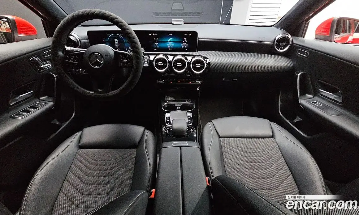 Mercedes-Benz A-Class 2019 2.0 автомат (гидро), фото 10 Mercedes-Benz A-Class 2019 2.0 автомат (гидро), фото 10