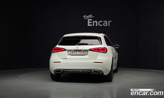 Mercedes-Benz A-Class 2021 2.0 автомат (гидро), миниатюра 4