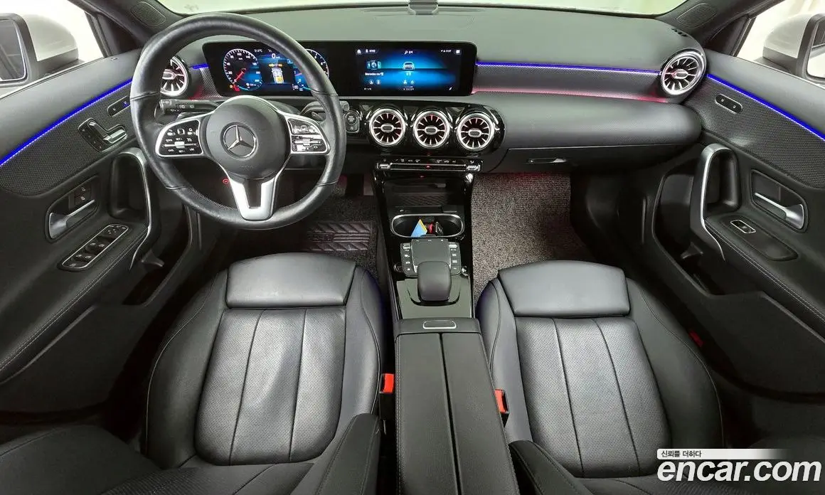 Mercedes-Benz A-Class 2021 2.0 автомат (гидро), фото 10