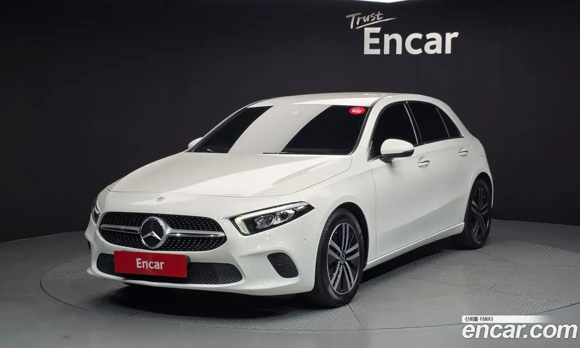 Mercedes-Benz A-Class 2022 2.0 автомат (гидро), фото 1 Mercedes-Benz A-Class 2022 2.0 автомат (гидро), фото 1