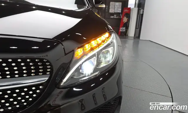Mercedes-Benz C-Class 2017 2.0 автомат (гидро), миниатюра 7 Mercedes-Benz C-Class 2017 2.0 автомат (гидро), миниатюра 7