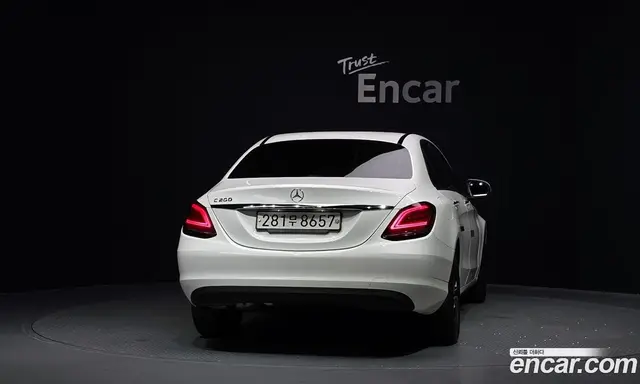Mercedes-Benz C-Class 2019 2.0 автомат (гидро), миниатюра 4