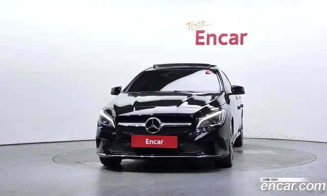 Mercedes-Benz CLA-Class 2018 2.0 автомат (гидро), миниатюра 3 Mercedes-Benz CLA-Class 2018 2.0 автомат (гидро), миниатюра 3