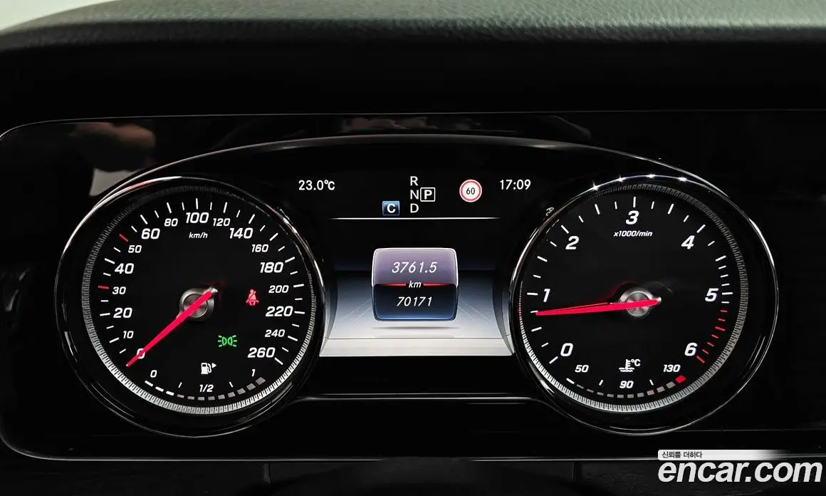 Mercedes-Benz E-Class 2017 1.9 автомат (гидро), фото 11 Mercedes-Benz E-Class 2017 1.9 автомат (гидро), фото 11