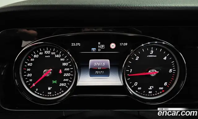 Mercedes-Benz E-Class 2017 1.9 автомат (гидро), миниатюра 11 Mercedes-Benz E-Class 2017 1.9 автомат (гидро), миниатюра 11