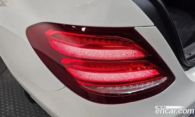 Mercedes-Benz E-Class 2017 1.9 автомат (гидро), миниатюра 9 Mercedes-Benz E-Class 2017 1.9 автомат (гидро), миниатюра 9