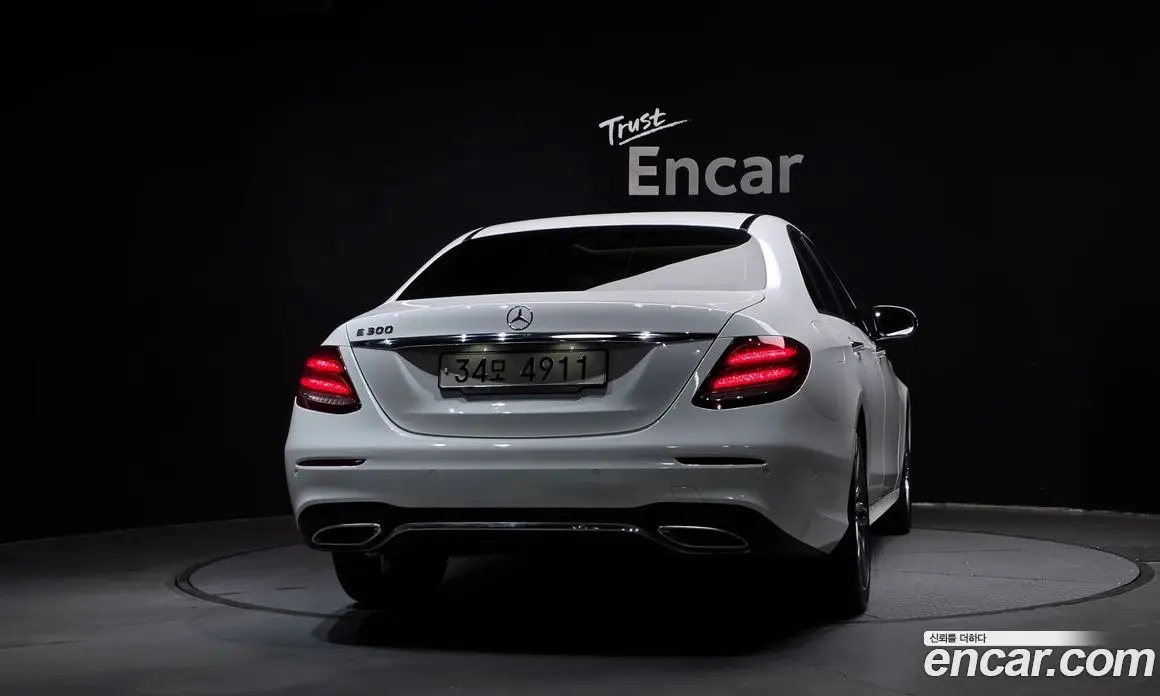 Mercedes-Benz E-Class 2018 2.0 автомат (гидро), фото 4