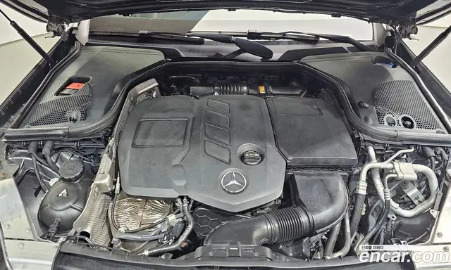 Mercedes-Benz E-Class 2019 1.9 автомат (гидро), миниатюра 6 Mercedes-Benz E-Class 2019 1.9 автомат (гидро), миниатюра 6