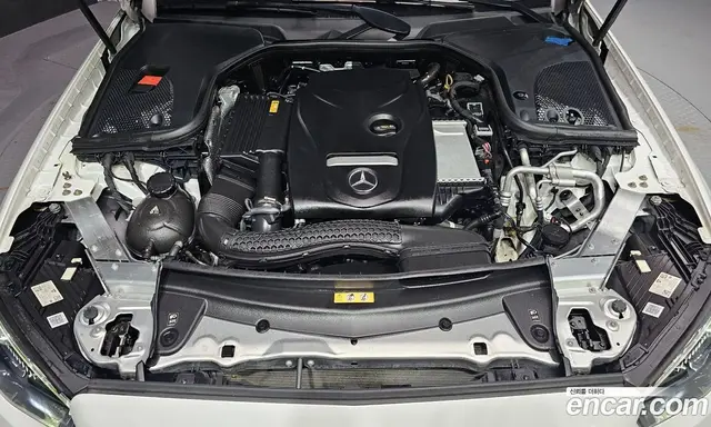 Mercedes-Benz E-Class 2021 2.0 автомат (гидро), миниатюра 6