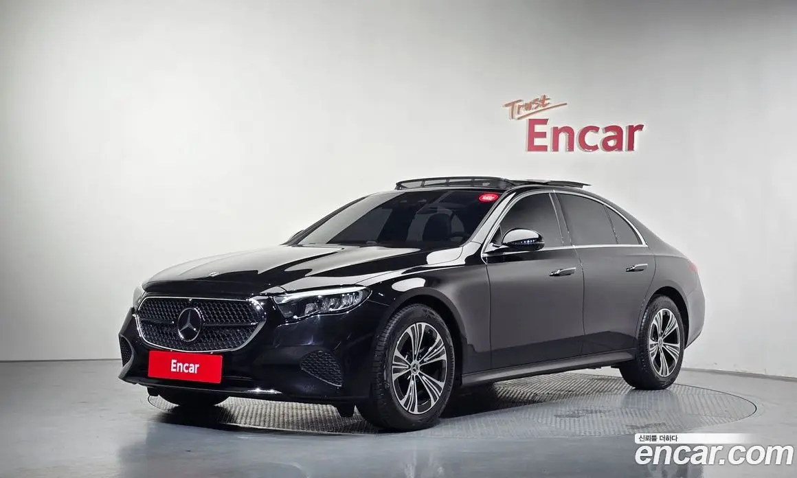 Mercedes-Benz E-Class 2025 2.0 автомат (гидро), фото 1