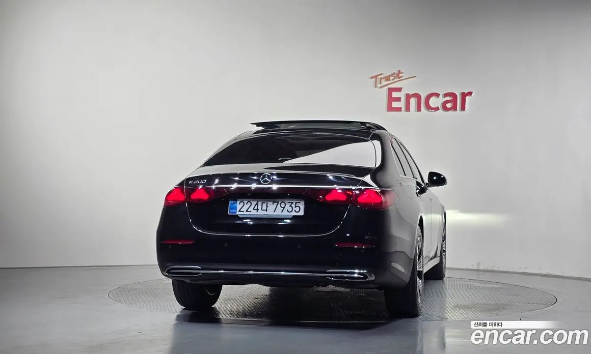 Mercedes-Benz E-Class 2025 2.0 автомат (гидро), фото 4