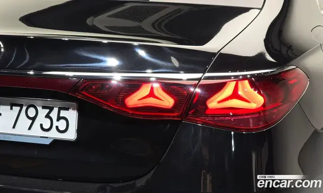 Mercedes-Benz E-Class 2025 2.0 автомат (гидро), миниатюра 9