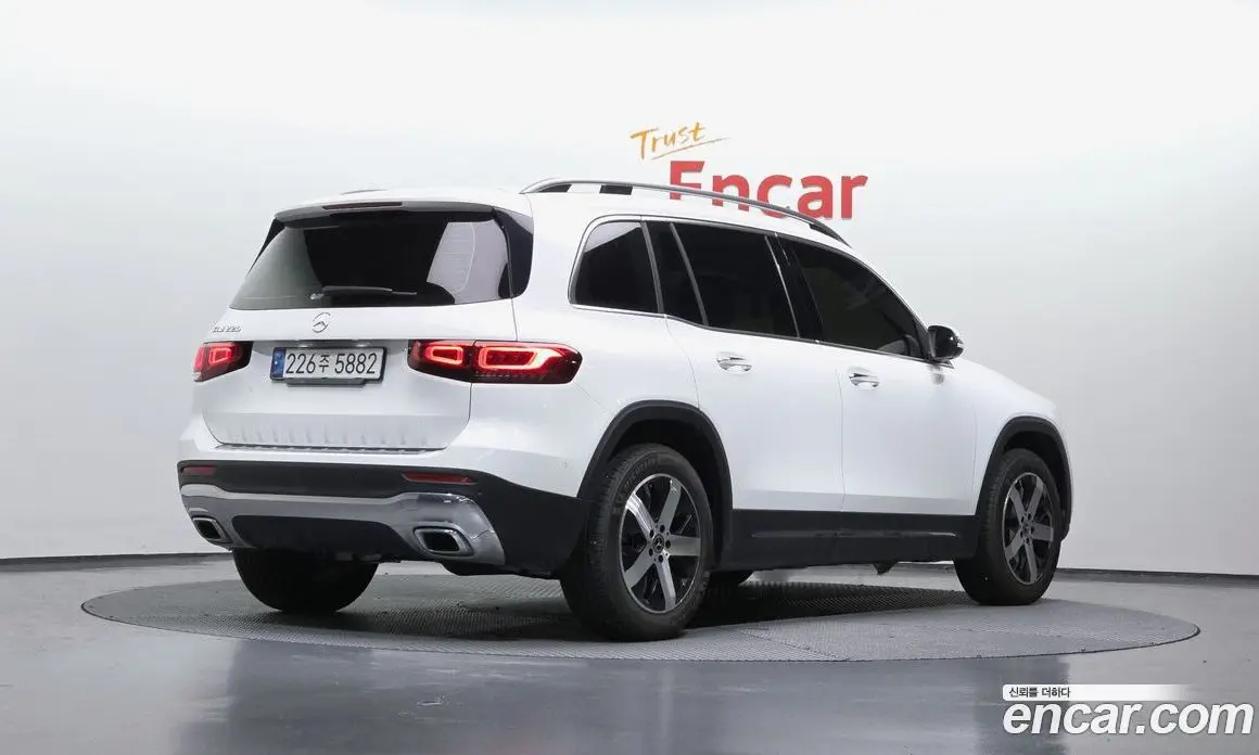 Mercedes-Benz GLB-Class 2020 2.0 автомат (гидро), фото 2