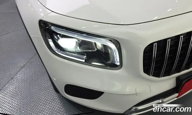 Mercedes-Benz GLB-Class 2020 2.0 автомат (гидро), миниатюра 8