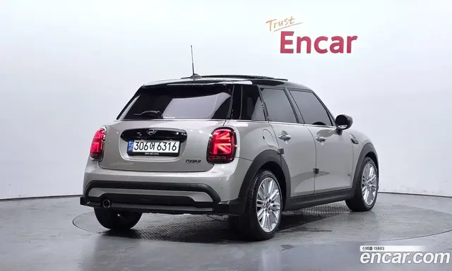 Mini Cooper 2021 1.5 автомат (гидро), миниатюра 2