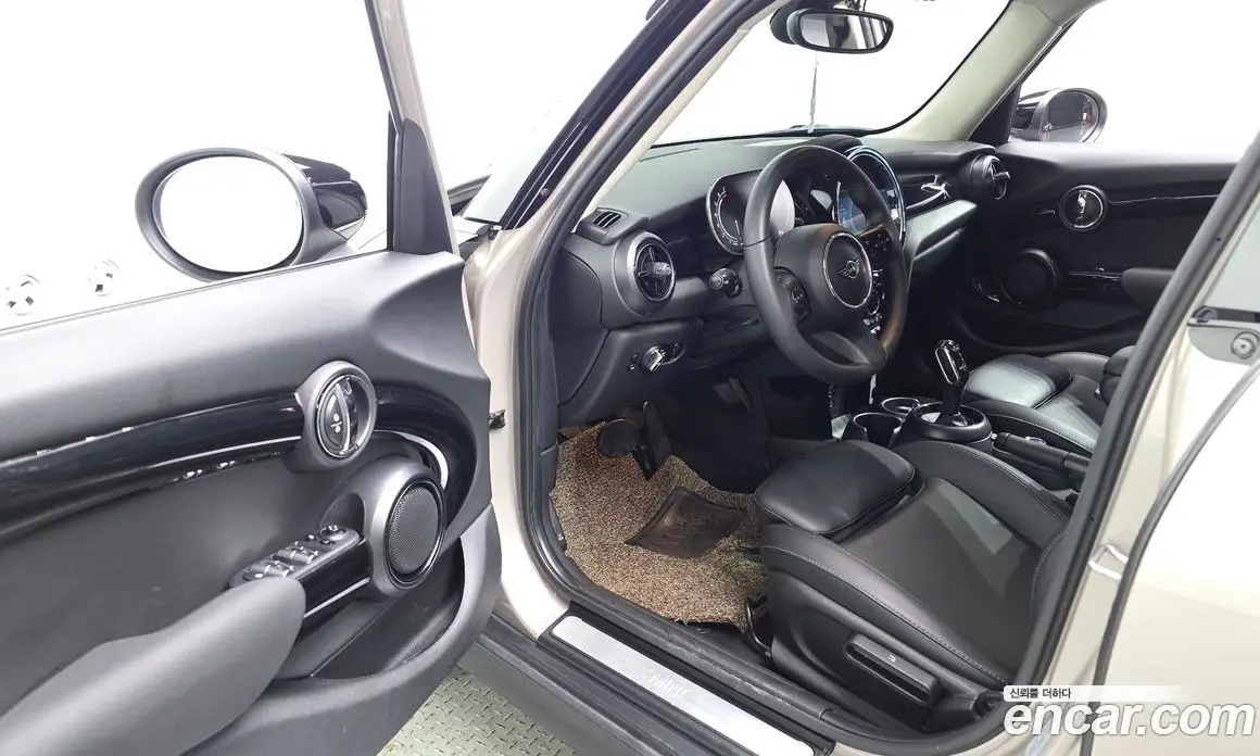 Mini Cooper 2021 1.5 автомат (гидро), фото 13