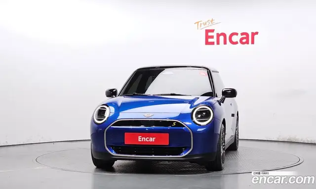 Mini Cooper 2024 0.1 автомат (гидро), миниатюра 3