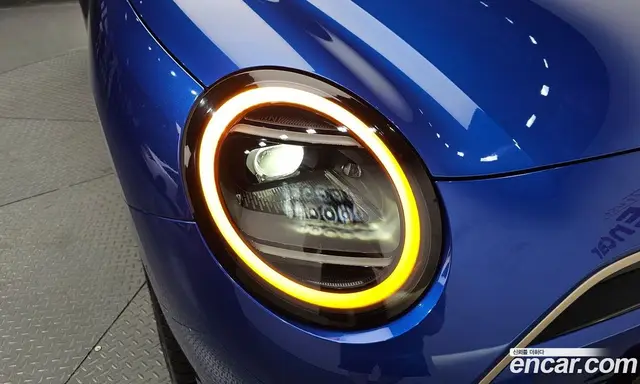 Mini Cooper 2024 0.1 автомат (гидро), миниатюра 8