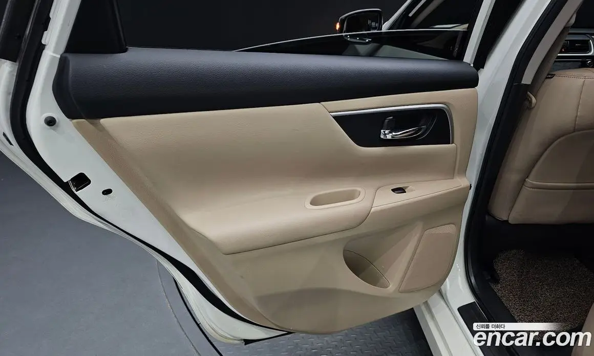 Nissan Altima 2018 2.5 автомат (гидро), фото 14