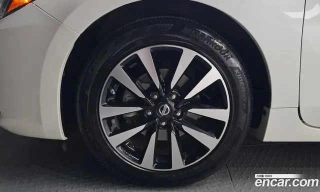 Nissan Altima 2018 2.5 автомат (гидро), миниатюра 4