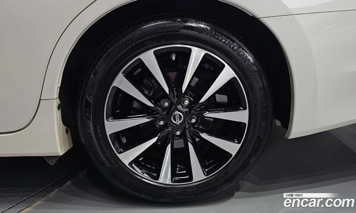 Nissan Altima 2018 2.5 автомат (гидро), фото 6