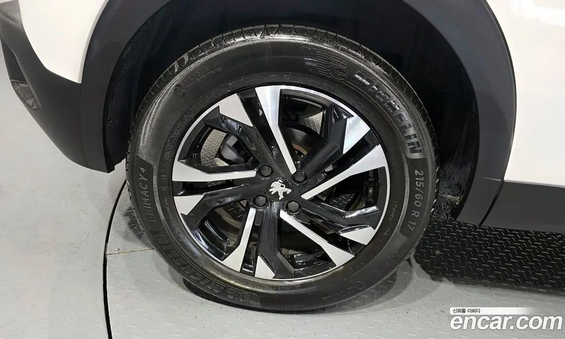 Peugeot 2008 2021 1.5 автомат (гидро), фото 5 Peugeot 2008 2021 1.5 автомат (гидро), фото 5
