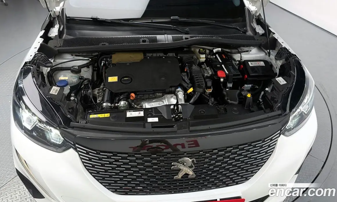 Peugeot 2008 2021 1.5 автомат (гидро), фото 6 Peugeot 2008 2021 1.5 автомат (гидро), фото 6